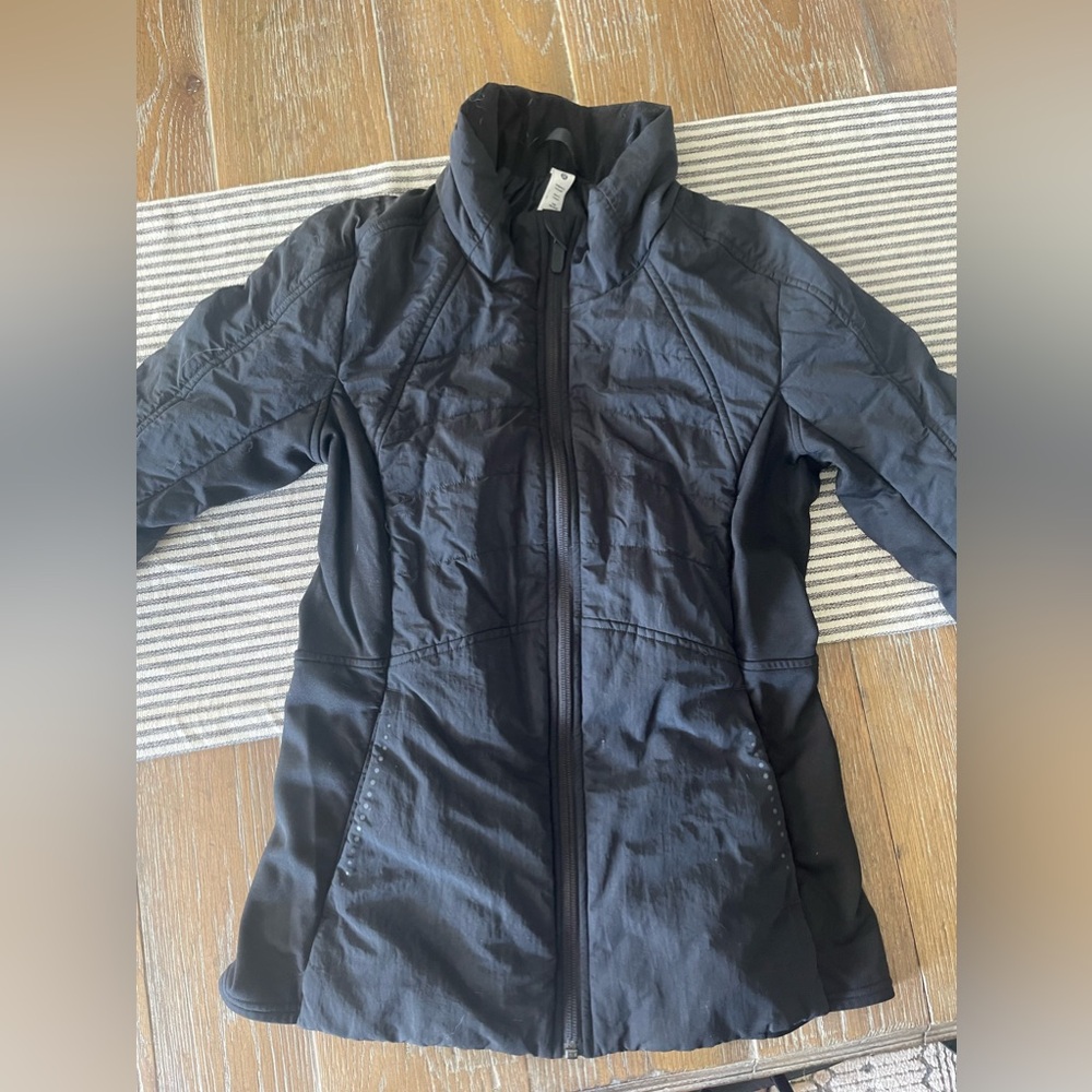 Lululemon Jacket - Size 4